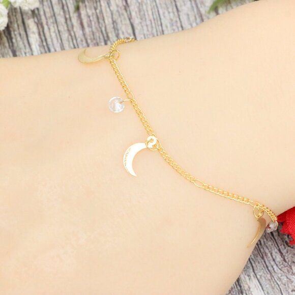 "Trendy Handmade Bracelet – A Stylish Gift for Women & Girls, MAR092103 - Picture 2 of 10